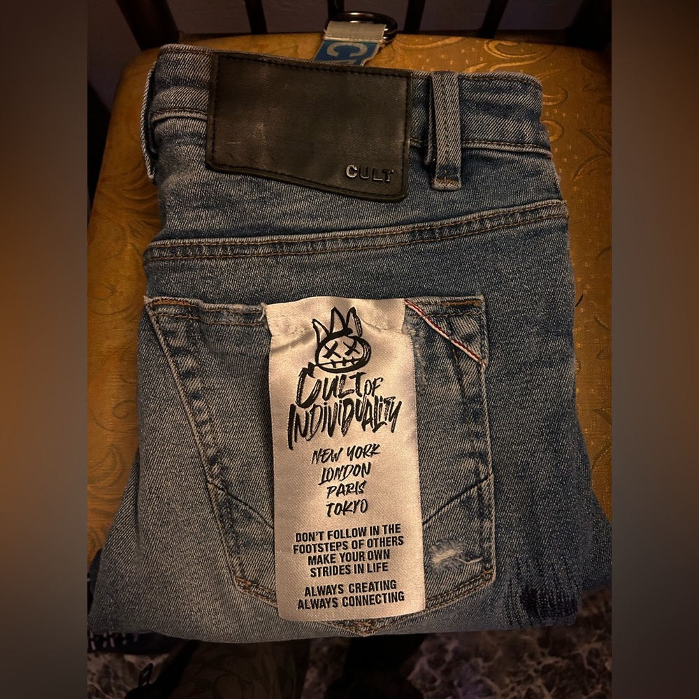 Men’s authentic cult jeans !!